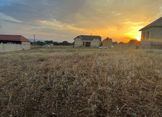 Продаю земельный участок, 1000 сот., село Серноводское, улица братьев Сулеймановых