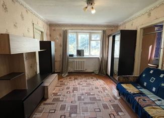 Продается трехкомнатная квартира, 44.2 м2, Нижняя Тура, улица Серова, 1