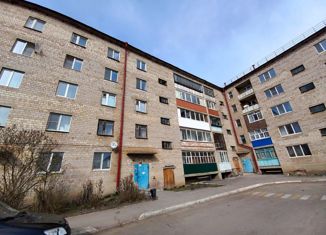 Продажа четырехкомнатной квартиры, 75.7 м2, Баймак, проспект Салавата Юлаева, 33