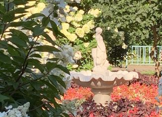 Продам 2-комнатную квартиру, 58 м2, Москва, Осенний бульвар, 10к2, метро Крылатское