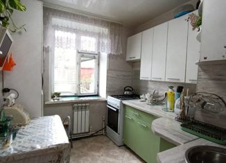 Продаю 2-ком. квартиру, 37.5 м2, Сарапул, Индустриальная улица, 3