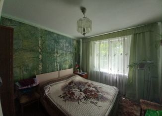 Продается 3-ком. квартира, 60 м2, Зверево, улица Шолохова, 7