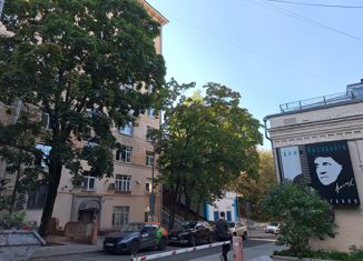 Продажа 3-комнатной квартиры, 81 м2, Москва, Верхняя Радищевская улица, 13-15, ЦАО