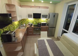 Продажа 2-комнатной квартиры, 64.8 м2, Киров, Чистопрудненская улица, 2, жилой район Чистые Пруды