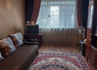 Продажа 3-комнатной квартиры, 58 м2, Новошахтинск, Рабоче-Крестьянская улица, 37