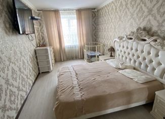 Продается трехкомнатная квартира, 72.2 м2, Карачаево-Черкесия, улица Строителей, 5