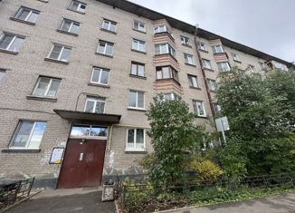 Продается 3-комнатная квартира, 54.4 м2, городской посёлок имени Свердлова, 1-й микрорайон, 38