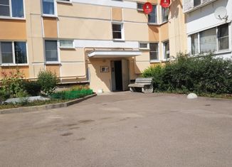 Продажа 3-комнатной квартиры, 70.9 м2, Петергоф, Ропшинское шоссе, 13