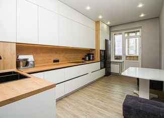 Продажа 3-комнатной квартиры, 94.3 м2, Тюменская область, улица Ленина, 15к1