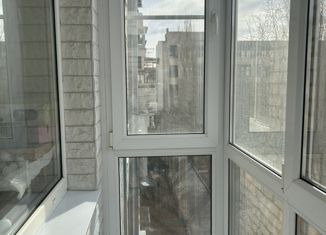 Продам однокомнатную квартиру, 47.2 м2, Волгоград, Центральный район, Селенгинская улица, 11