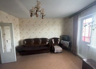 Сдаю 2-ком. квартиру, 51 м2, Ревда, улица Мира, 39