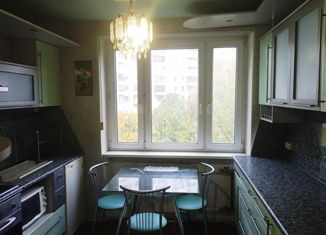 Продам трехкомнатную квартиру, 72.1 м2, Санкт-Петербург, Ольховая улица, 20, метро Комендантский проспект