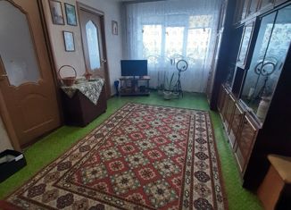 Продаю 4-ком. квартиру, 64 м2, поселок городского типа Мирный, Песочная улица, 7