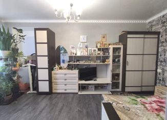 Продается двухкомнатная квартира, 48.1 м2, посёлок Зеленогорский, Центральная улица, 57