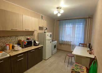 Продам 1-комнатную квартиру, 40.1 м2, Саратов, улица имени П.Ф. Батавина, 12, жилой район Солнечный-2