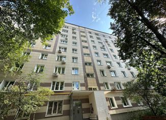 Продаю трехкомнатную квартиру, 62 м2, Москва, улица Зои и Александра Космодемьянских, 20, метро Войковская