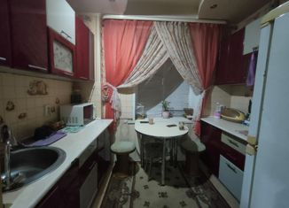 Продаю 3-ком. квартиру, 57 м2, рабочий посёлок Красный Октябрь, улица Нефтяников, 36