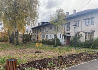 Продам 1-комнатную квартиру, 31.1 м2, поселок Кобринское, Центральная улица, 12
