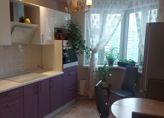 Продам 2-ком. квартиру, 54 м2, Москва, улица Татьяны Макаровой, 8, метро Улица Дмитриевского