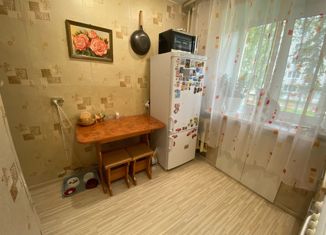 Продаю 1-комнатную квартиру, 31 м2, Лысьва, улица Перовской, 3