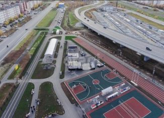 Продам гараж, 19 м2, Новый Уренгой, улица 26-го съезда КПСС, 6