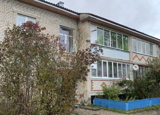 3-комнатная квартира на продажу, 63 м2, деревня Кипрево, Новая улица, 1