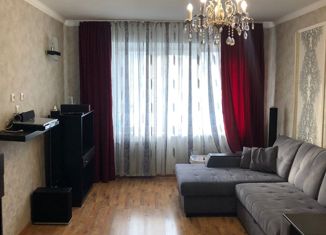 Продам 4-комнатную квартиру, 90 м2, Вилючинск, Приморская улица, 1