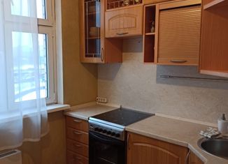 Продаю 1-комнатную квартиру, 38 м2, Москва, улица Дмитриевского, 17, улица Дмитриевского