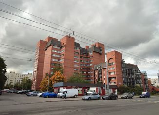 Продам 4-ком. квартиру, 109 м2, Санкт-Петербург, Будапештская улица, 87к2, метро Дунайская