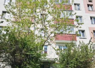 Продам двухкомнатную квартиру, 43.8 м2, Москва, Ельнинская улица, 12к2, метро Молодёжная