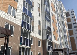 Двухкомнатная квартира на продажу, 64 м2, посёлок городского типа Медведево, улица Дмитрия Средина, 11