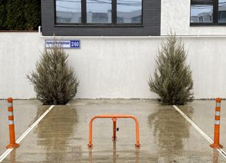 Машиноместо на продажу, 10.8 м2, Сочи, Молодогвардейская улица, 2/60, микрорайон Соболевка