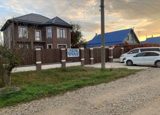 Дом на продажу, 220 м2, станица Новотитаровская, улица Коммунаров, 51