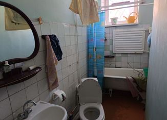 Продается трехкомнатная квартира, 69.3 м2, Ишимбай, Пролетарская улица, 36