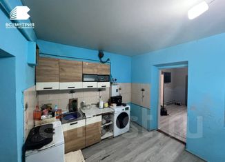 Двухкомнатная квартира на продажу, 50 м2, Уссурийск, Известковая улица, 1