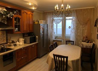 Продаю пятикомнатную квартиру, 170.5 м2, Уфа, Революционная улица, 111/2, Советский район