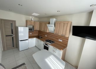 Продажа 2-комнатной квартиры, 60.6 м2, городской посёлок имени Свердлова