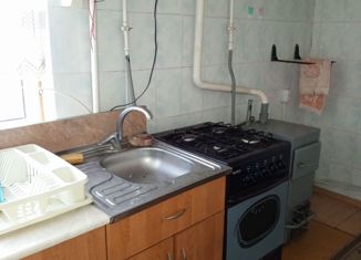 Продажа трехкомнатной квартиры, 50 м2, поселок городского типа Черноморский, улица Дзержинского, 34