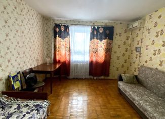 Однокомнатная квартира на продажу, 32 м2, Волгоград, улица Политрука Тимофеева, 5