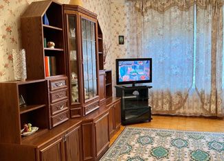 Продам 3-комнатную квартиру, 62.2 м2, Новосибирск, Полевая улица, 18, Советский район