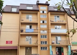 Продается 2-ком. квартира, 57.3 м2, Нальчик, улица Калинина, 103, район Александровка