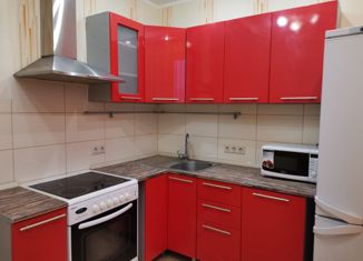 Продаю 1-ком. квартиру, 38 м2, Подольск, Электромонтажный проезд, 11