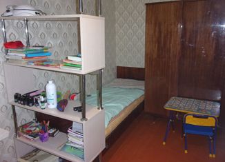 Продается 2-комнатная квартира, 42.9 м2, Соликамск, улица 20-летия Победы, 157