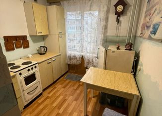 Продаю 3-ком. квартиру, 51.5 м2, Дальнегорск, улица Химиков, 4