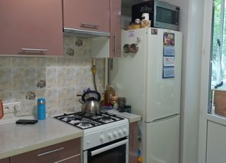 Продажа 2-комнатной квартиры, 37.8 м2, Москва, Днепропетровская улица, 21, метро Южная