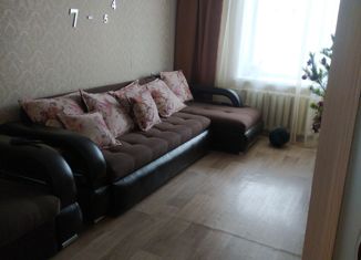 Продам 3-ком. квартиру, 57 м2, Давлеканово, Молодежная улица, 6