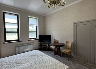 Сдаю 1-ком. квартиру, 40 м2, Горячий Ключ, Санаторная улица, 13