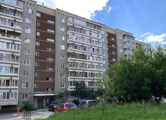 Продажа 2-ком. квартиры, 47.4 м2, Екатеринбург, метро Ботаническая, улица Белинского, 182