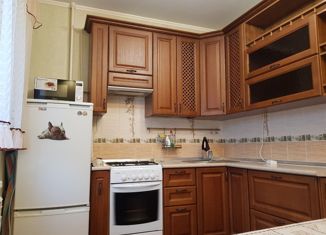 Продажа 1-ком. квартиры, 39 м2, Омск, улица Лукашевича, 10, Кировский округ