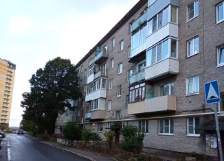 3-ком. квартира на продажу, 62.7 м2, городской посёлок имени Свердлова, 1-й микрорайон, 38А